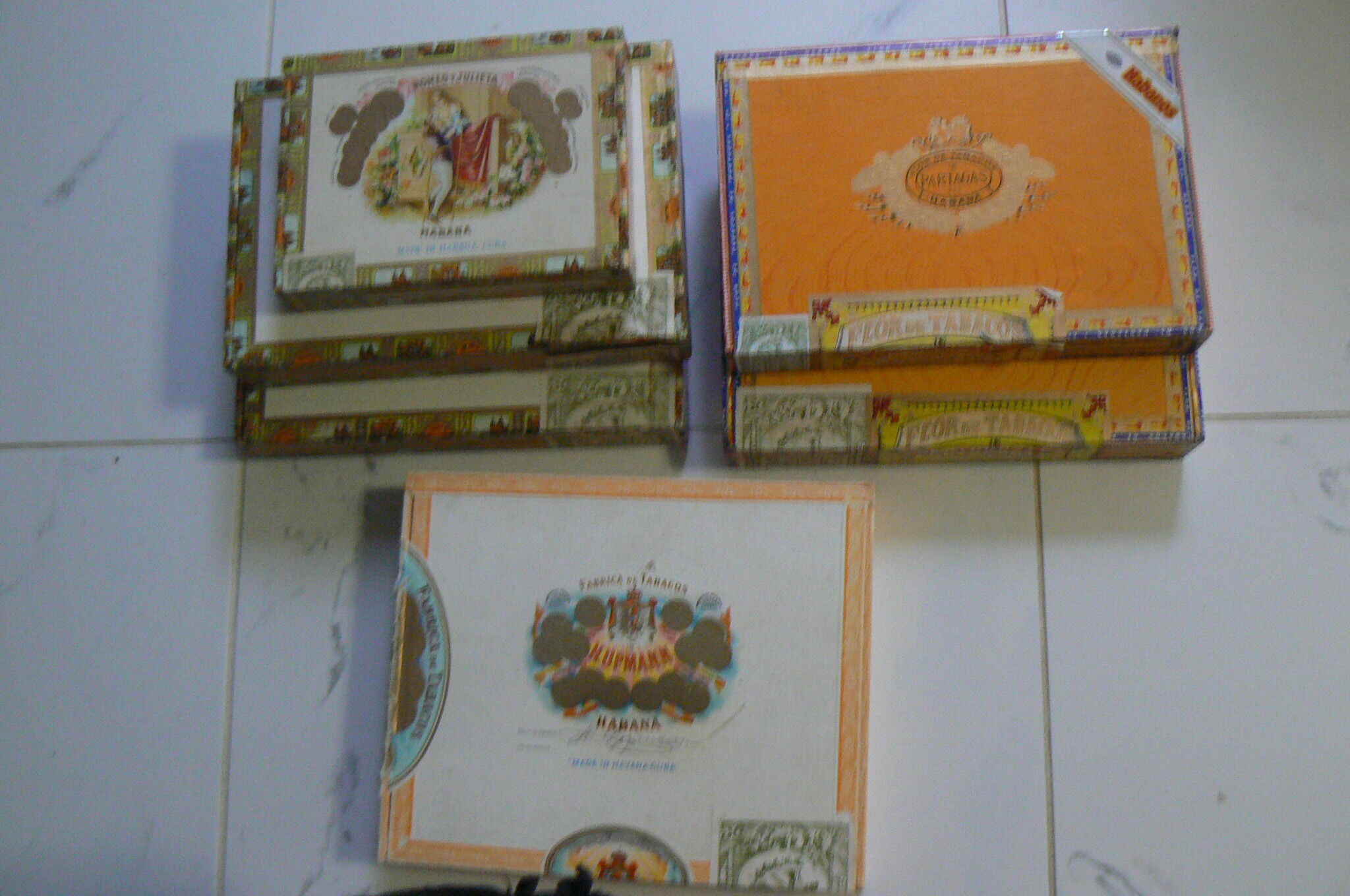 Empty cigar boxes from CUBA (set of 6 boxes)