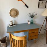 Scandinavian desk with its Baumann chair