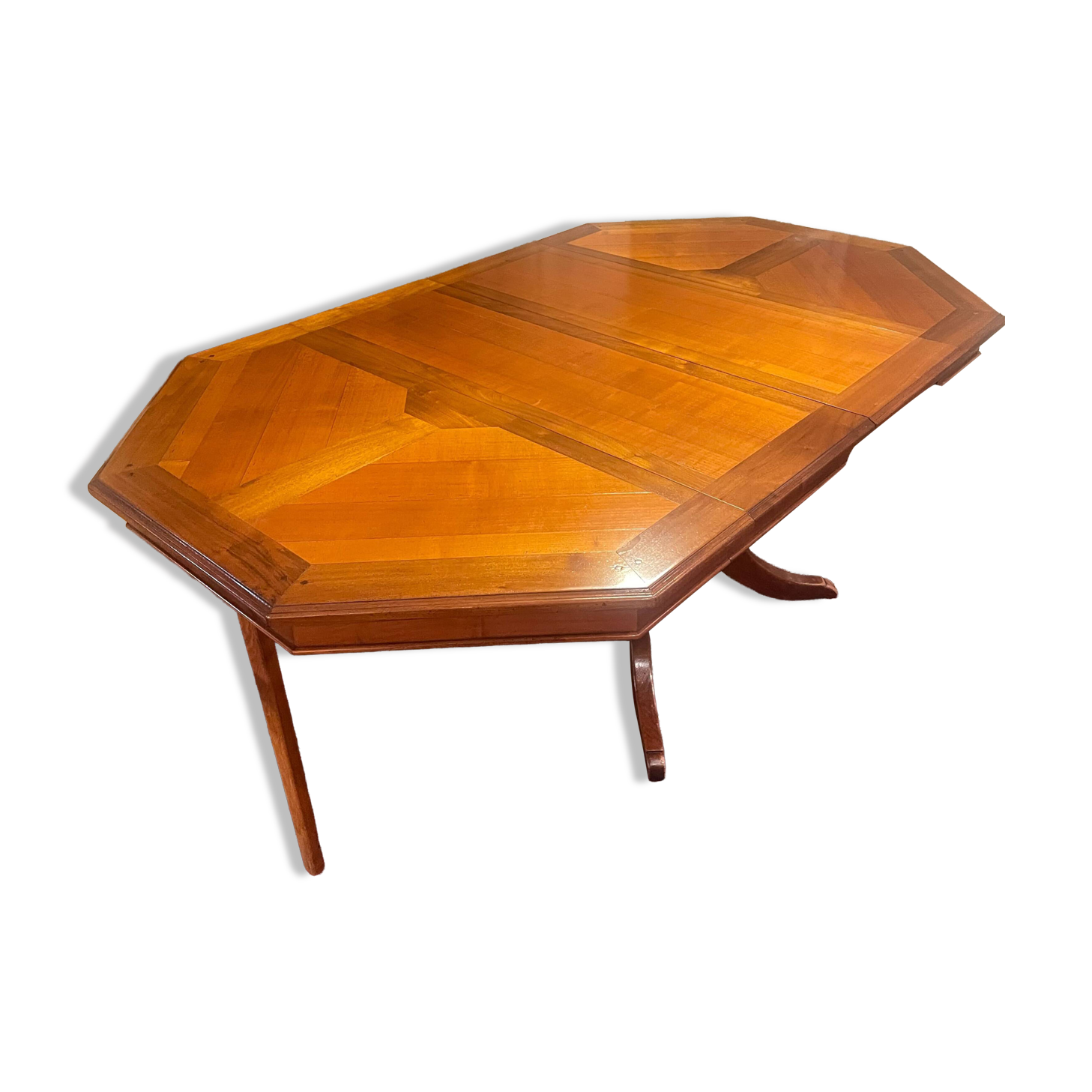 Solid wood table - classic style - very good condition