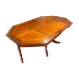 Solid wood table - classic style - very good condition