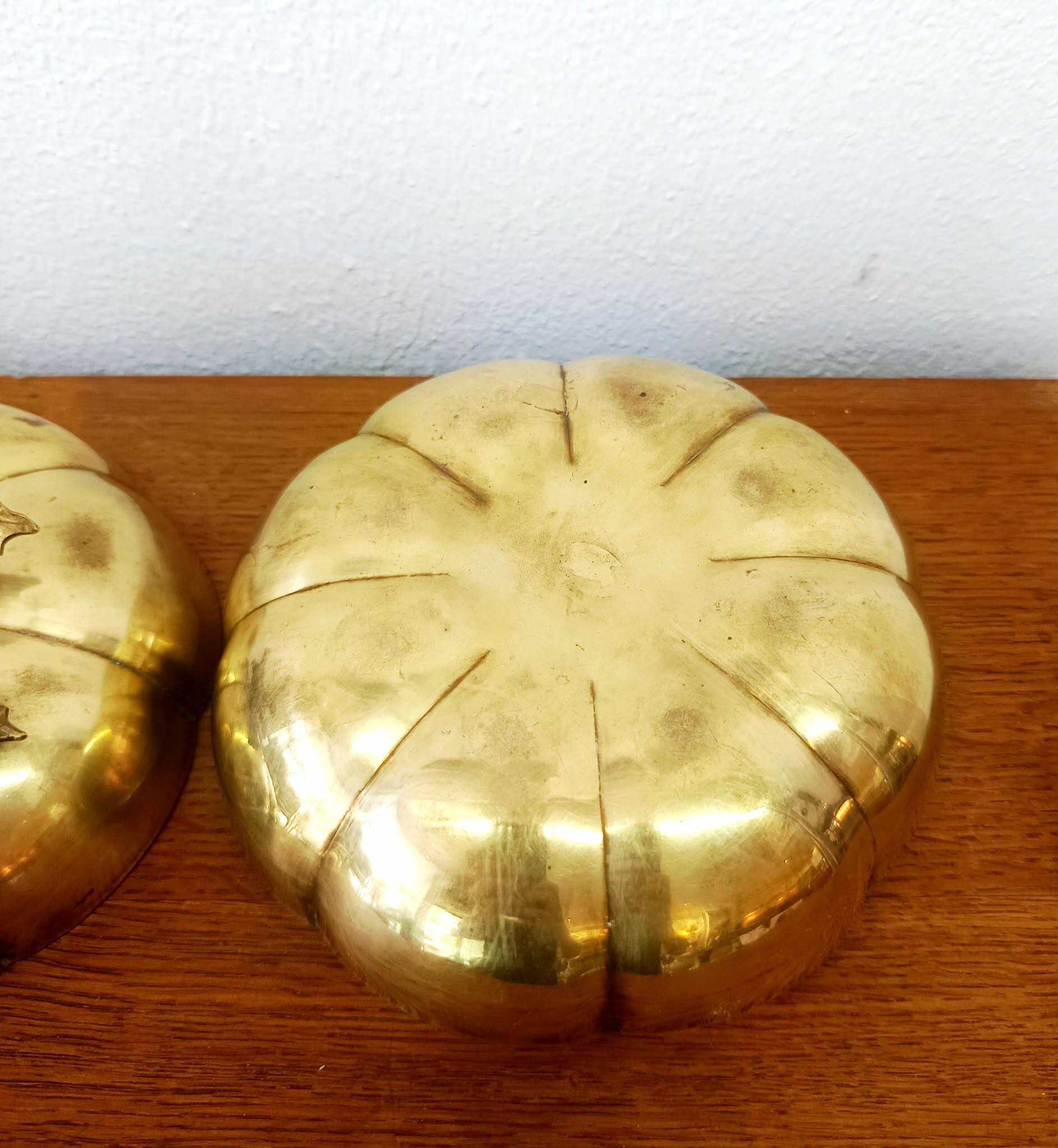 Brass pumpkin box Italy 1970 vintage