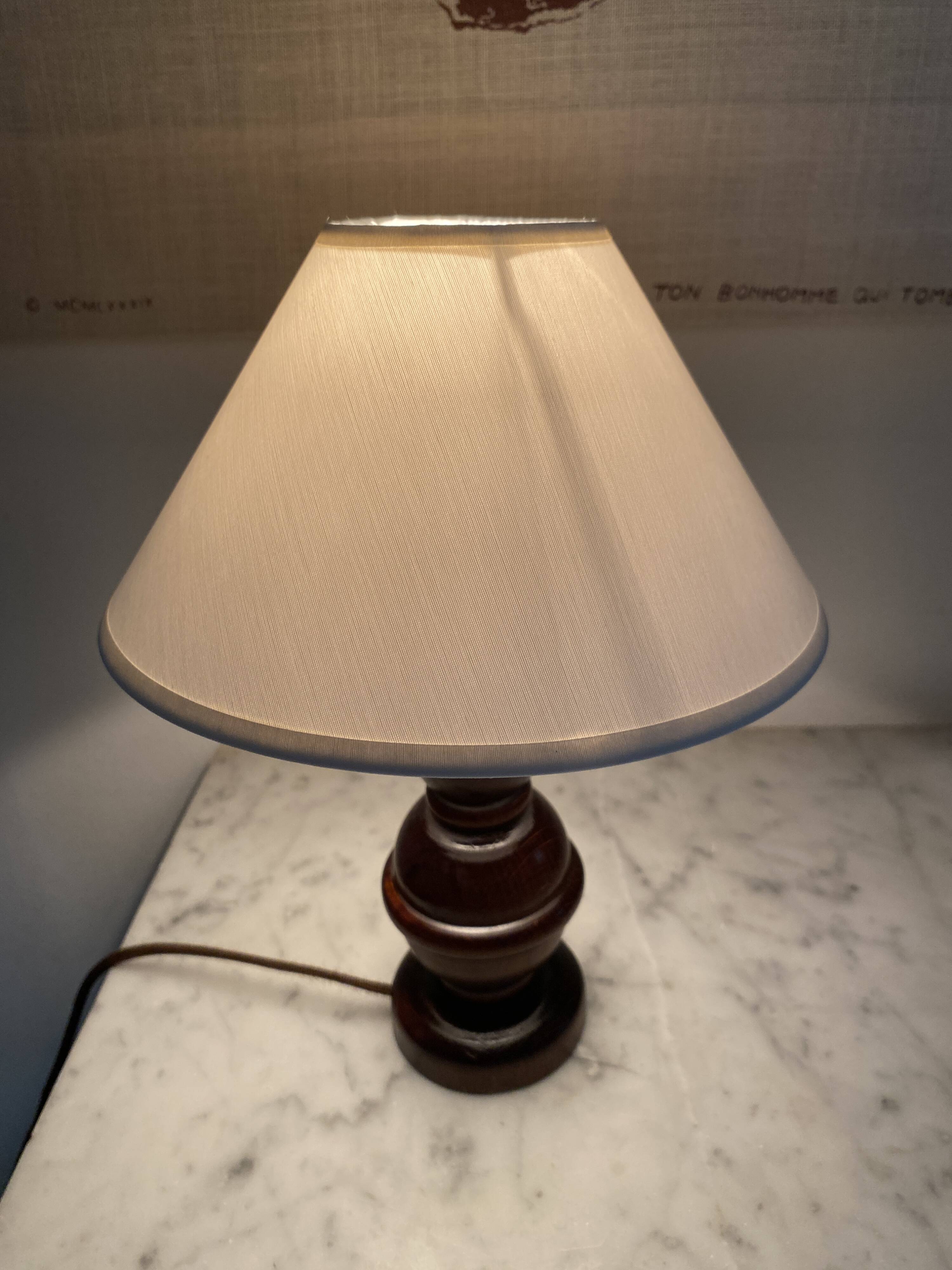 Lampe bois, câble neuf soie, abat-jour neuf