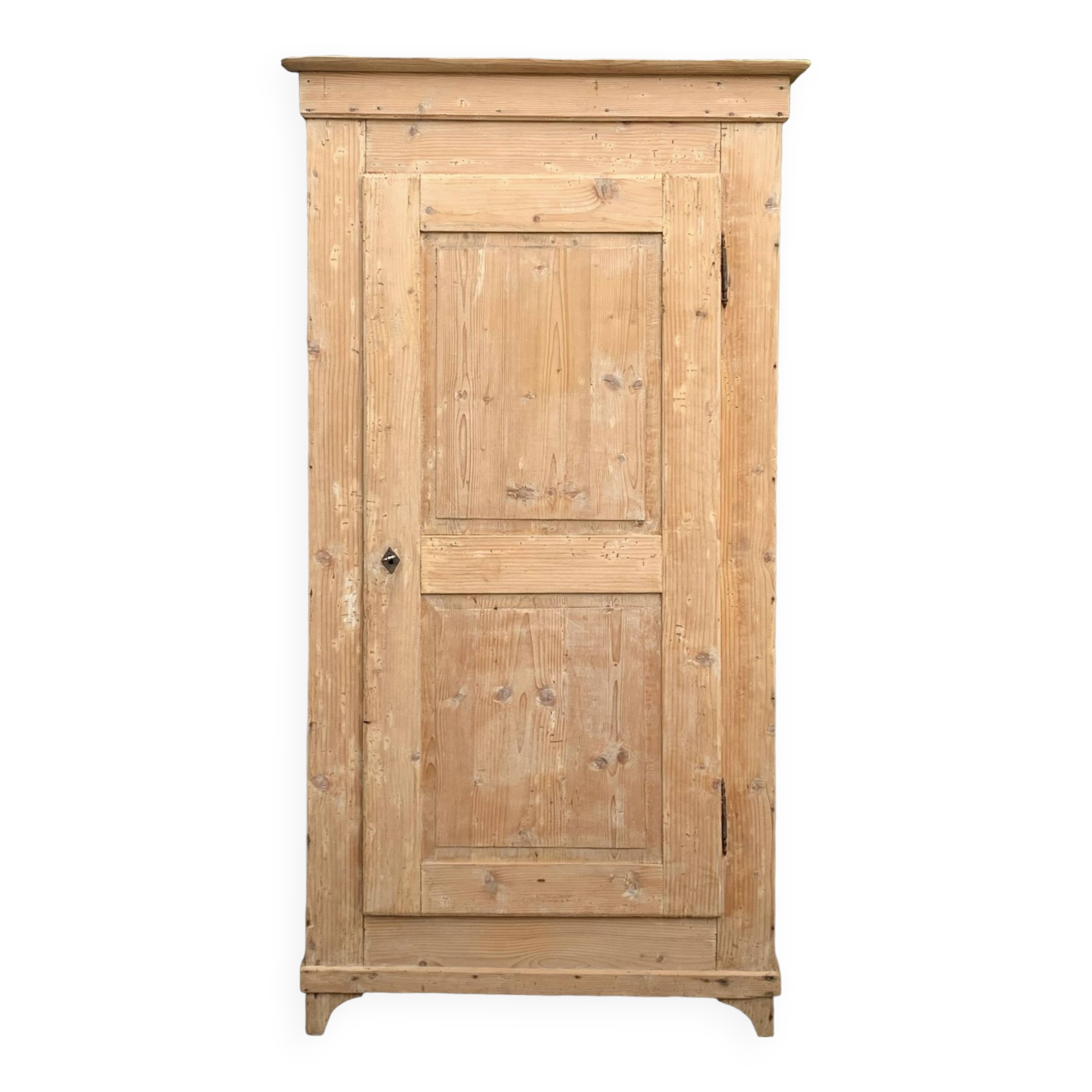 Raw wood bonnetière 1900