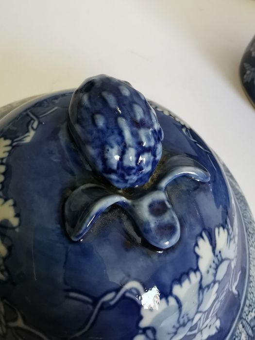 Ancient white blue Chinese ceramic pot