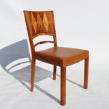 Ensemble de six chaises de différents types de bois