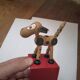 Chien Wakouwa en bois