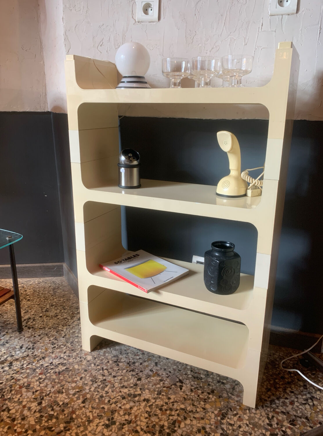 Vardani shelf from the 1970s