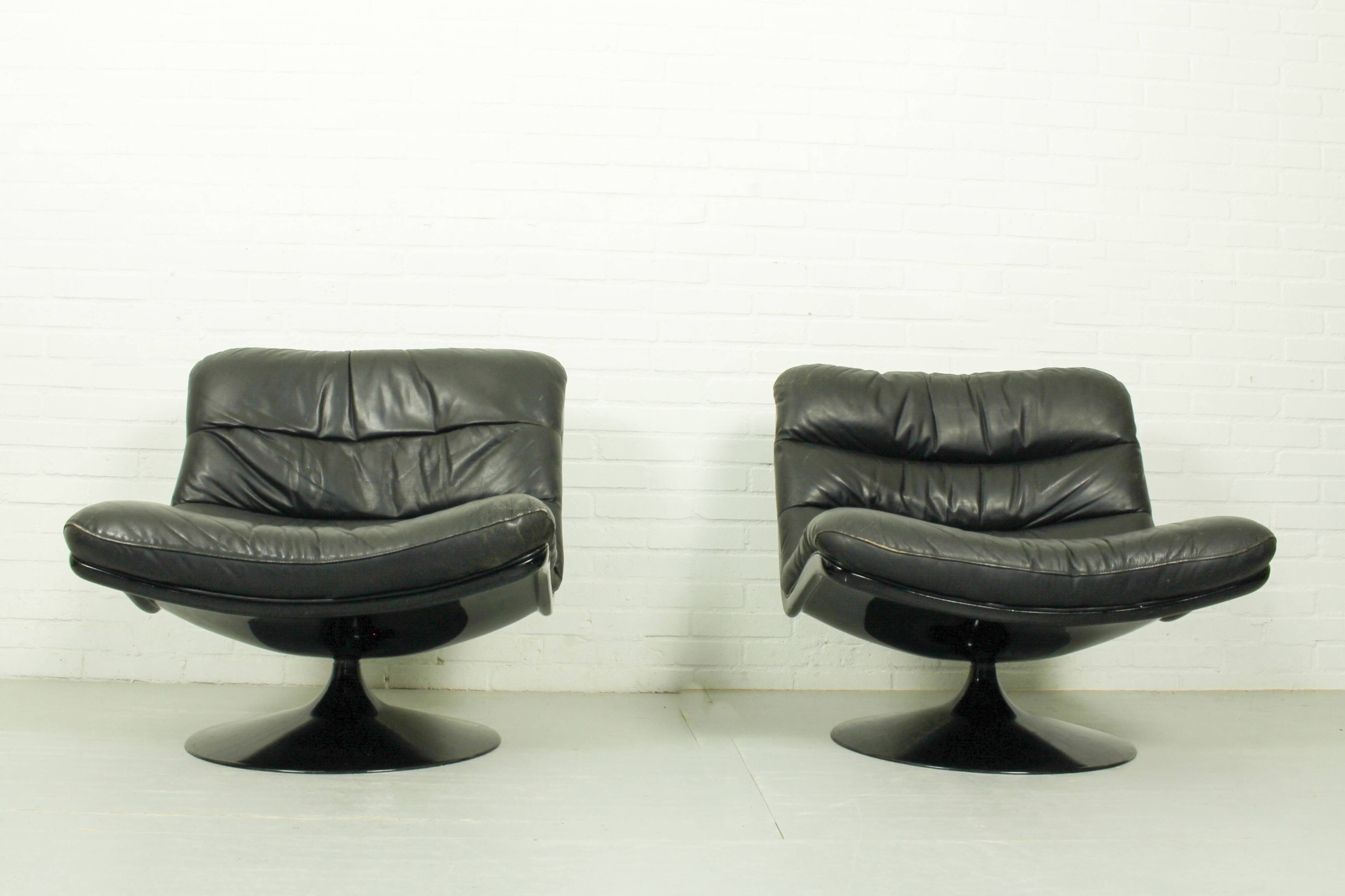 Set of 2 Vintage Dutch design F978 swivel chairs by Geoffrey Harcourt for A