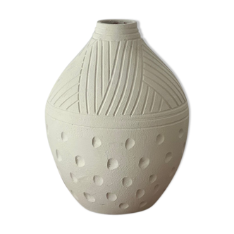 Ceramic vase