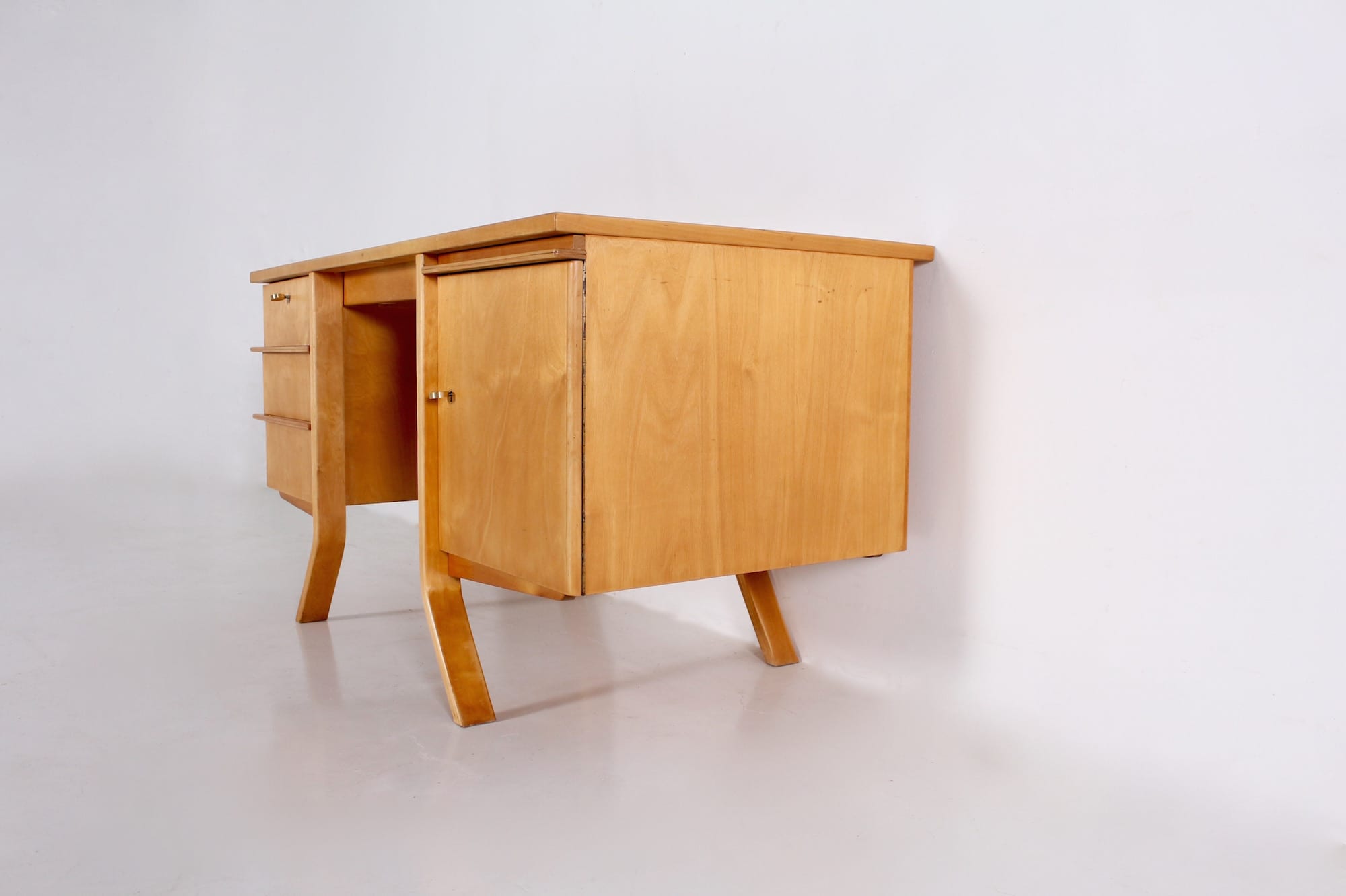 Bureau Cees Braakman Berken Serie