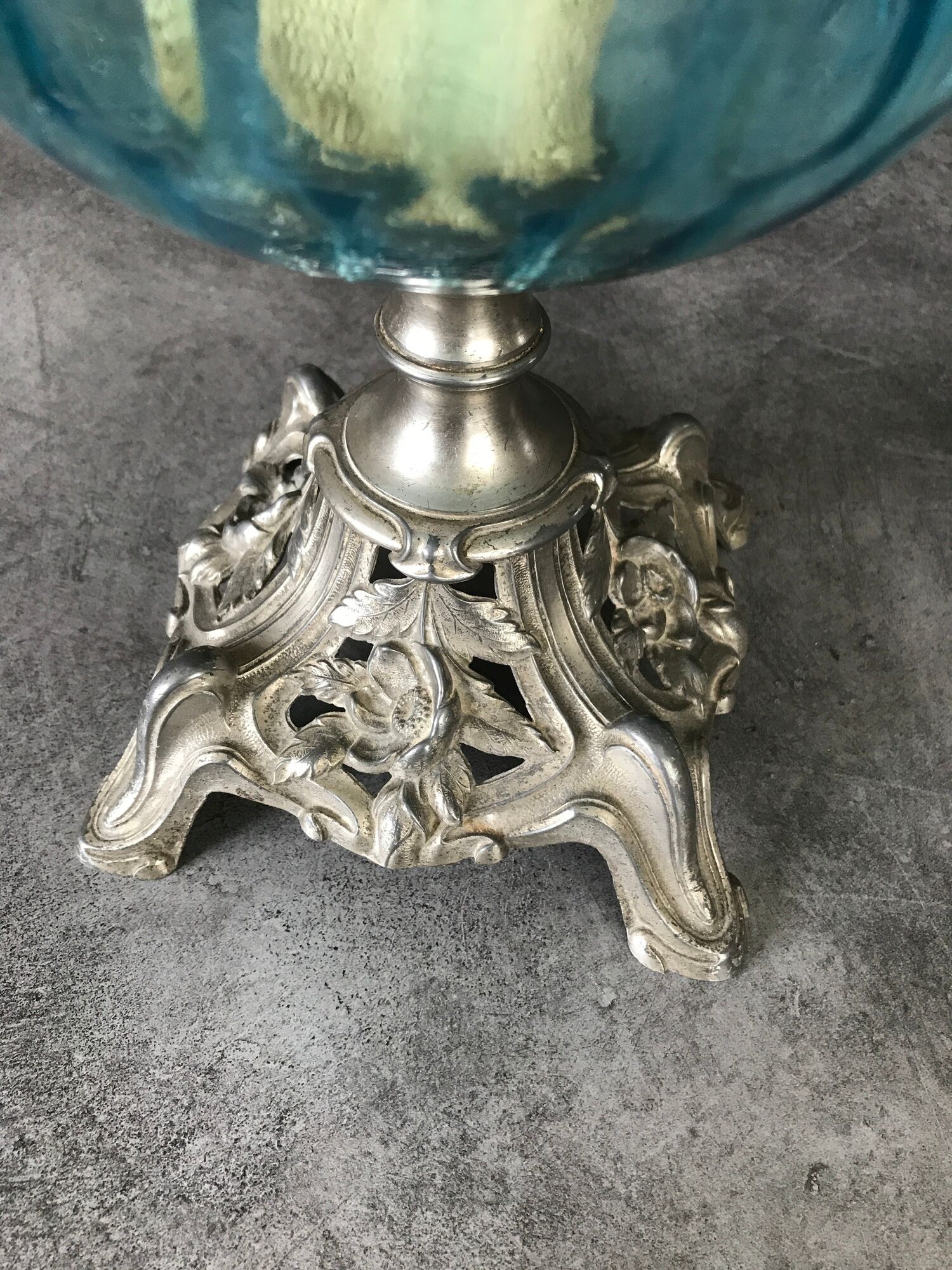 Regulated kerosene lamp foot baroque style blue glass bowl