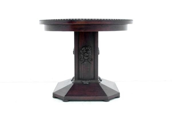 Table ancienne, Europe occidentale, début du 20ème siècle