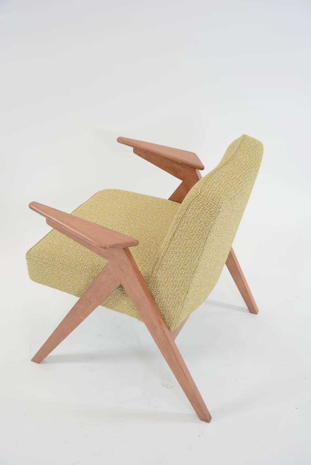 Mottled yellow Bunny chair