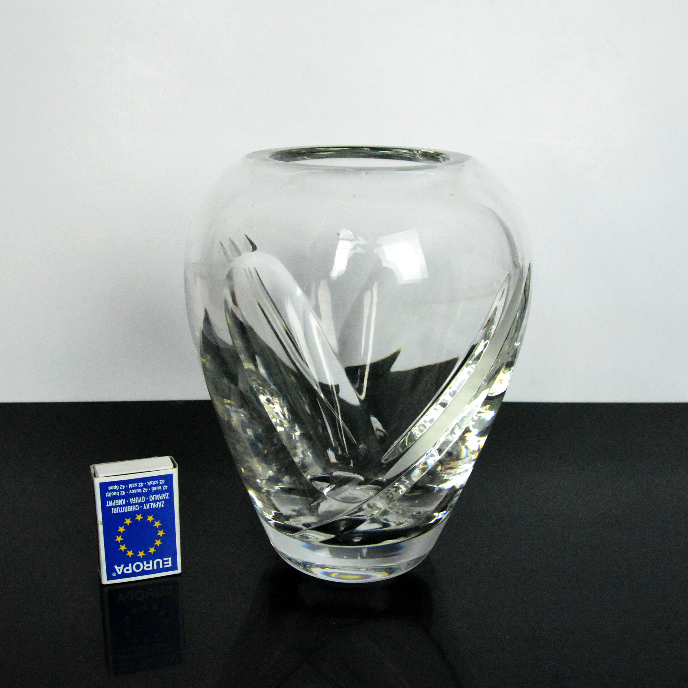 1980s crystal vase, Royal Doulton, UK