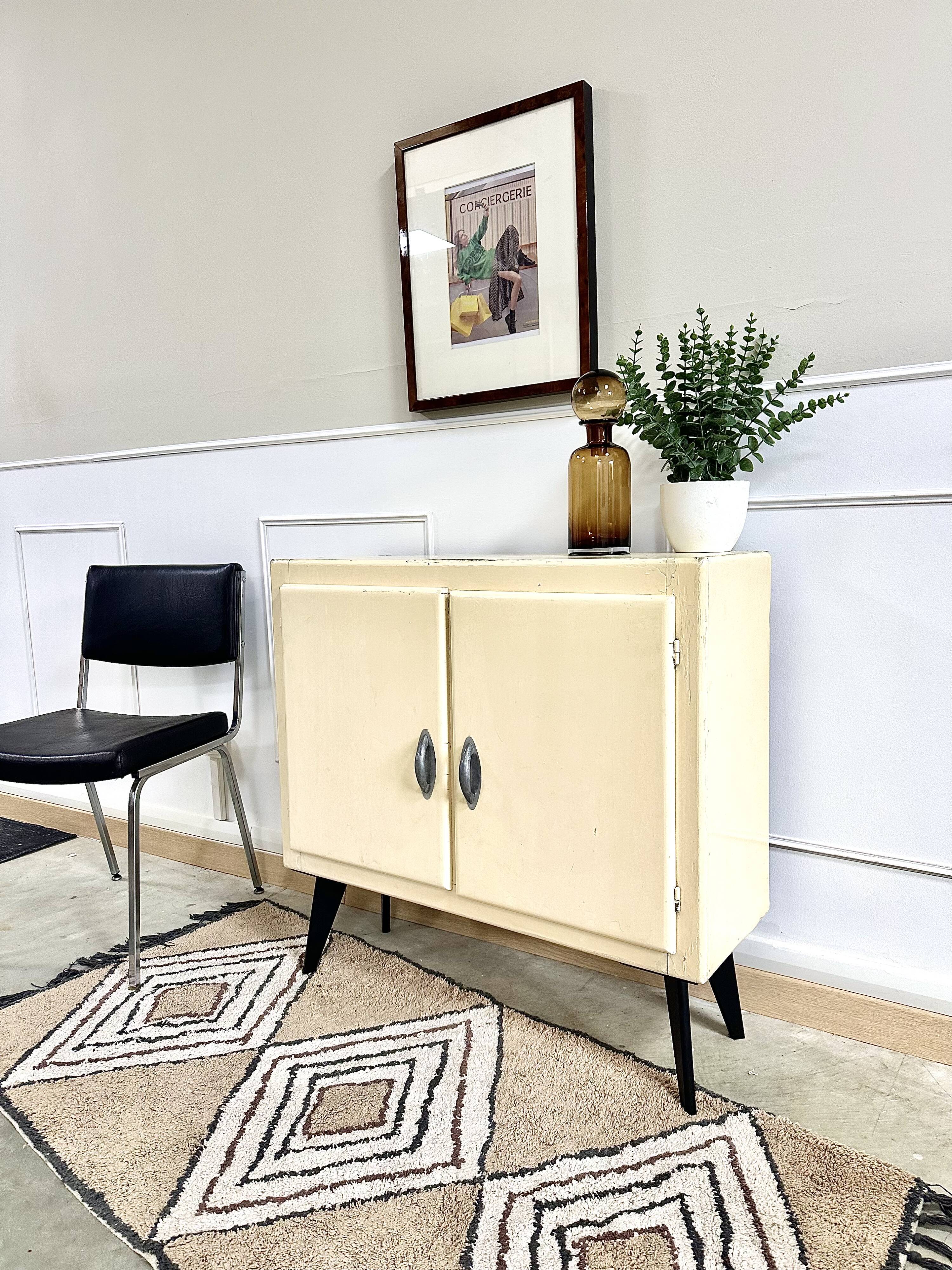 Vintage sideboard 50s