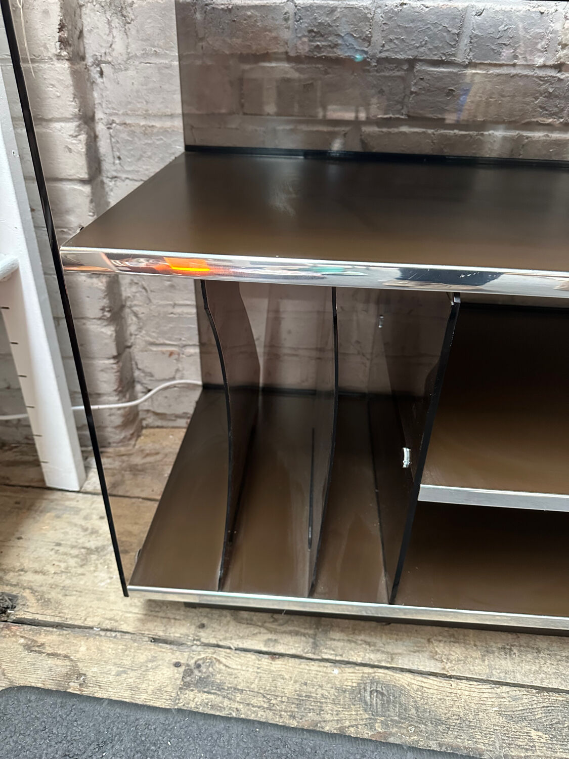 Hi-fi furniture plexiglass