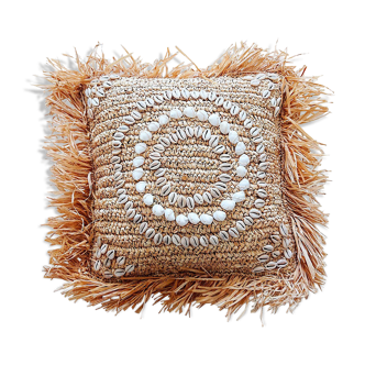 Shelly cushion in raffia, 40x40