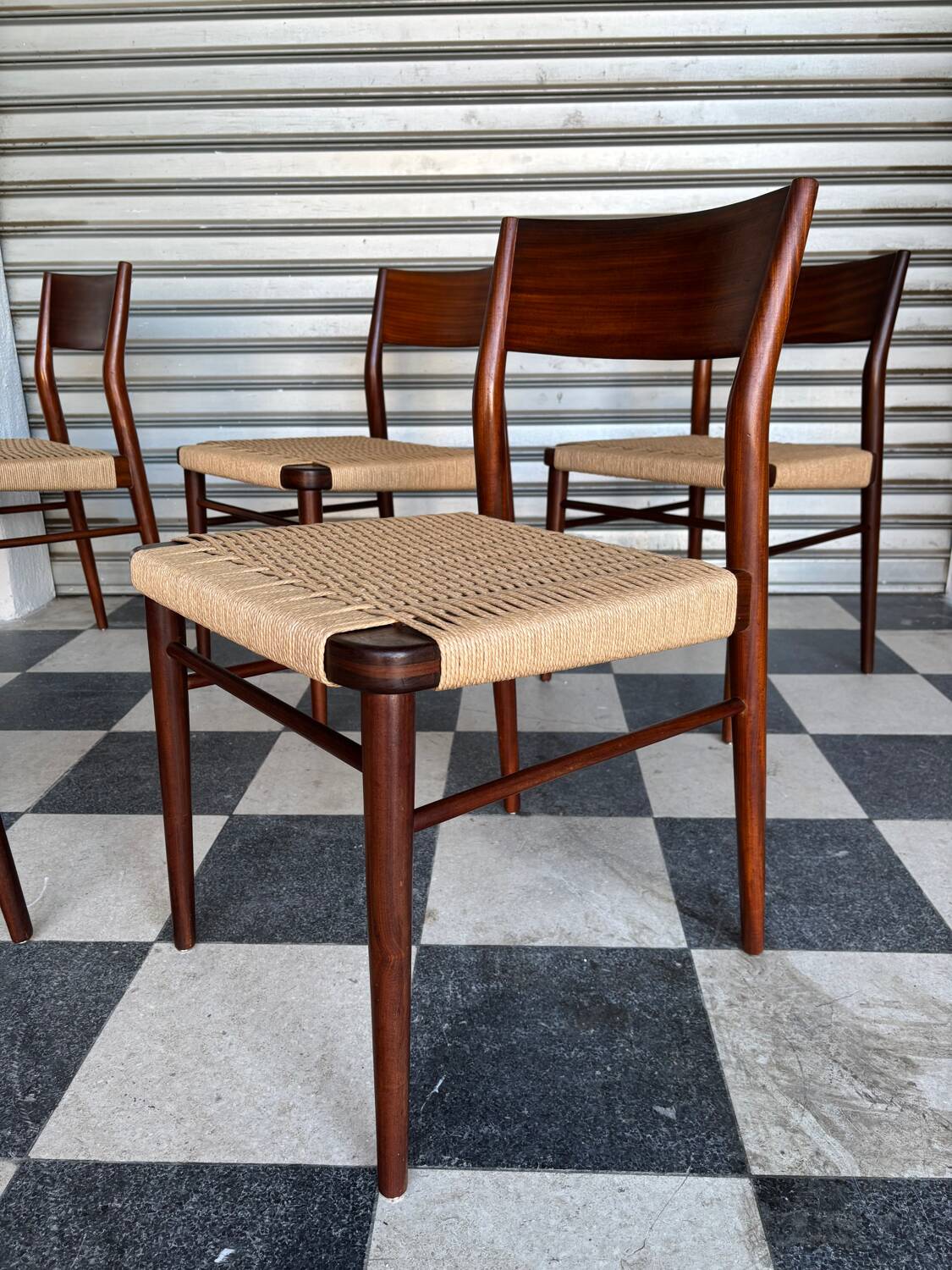 Set of 5 chairs from the 1950s designed by Georg Leowald.