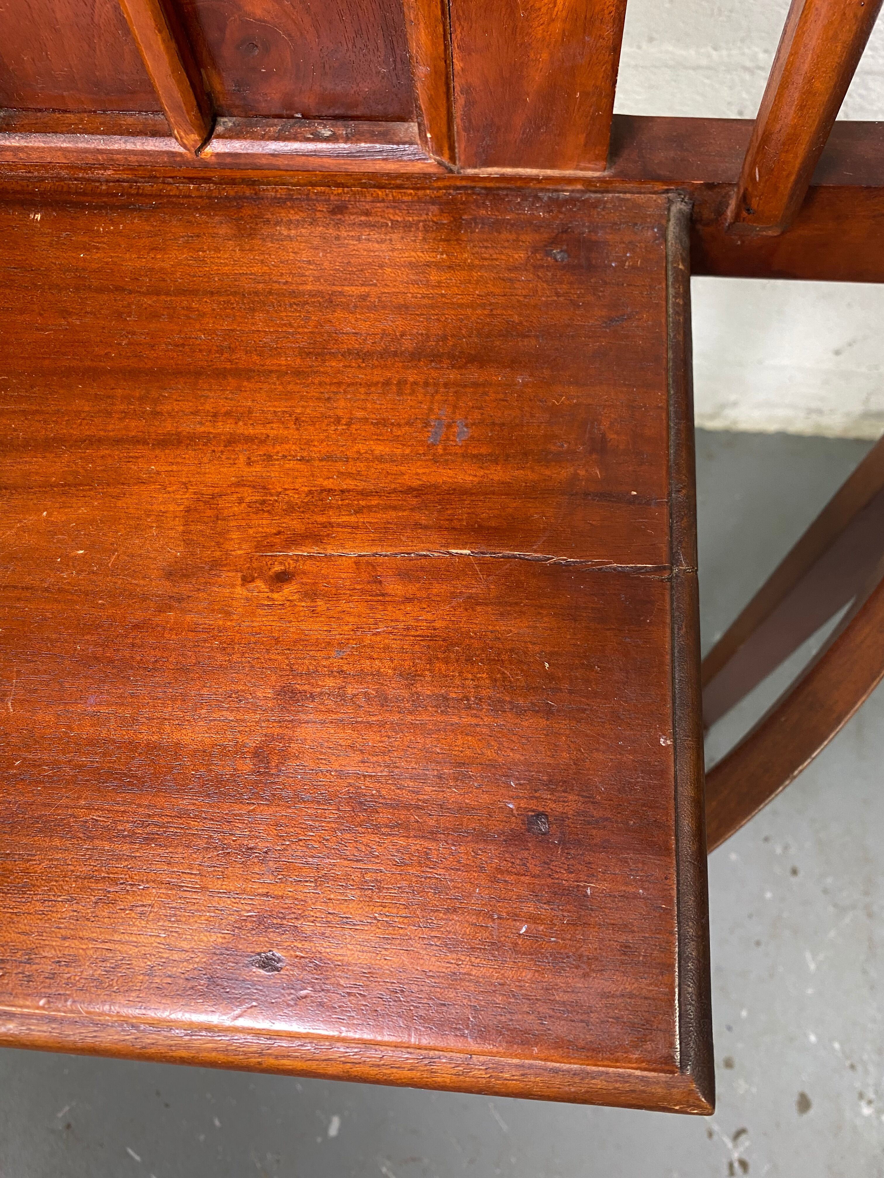 Wooden entrance cloakroom