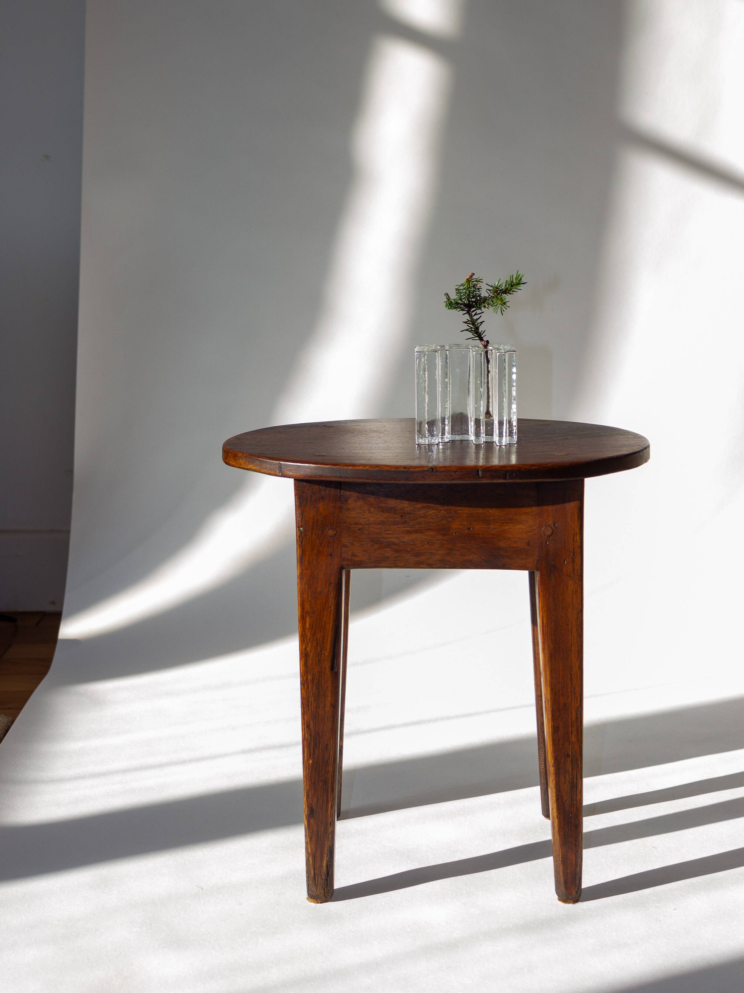 Modernist soliflore vase in molded glass, Germany, 1970s