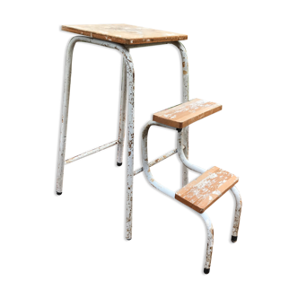 Foldable stepladder