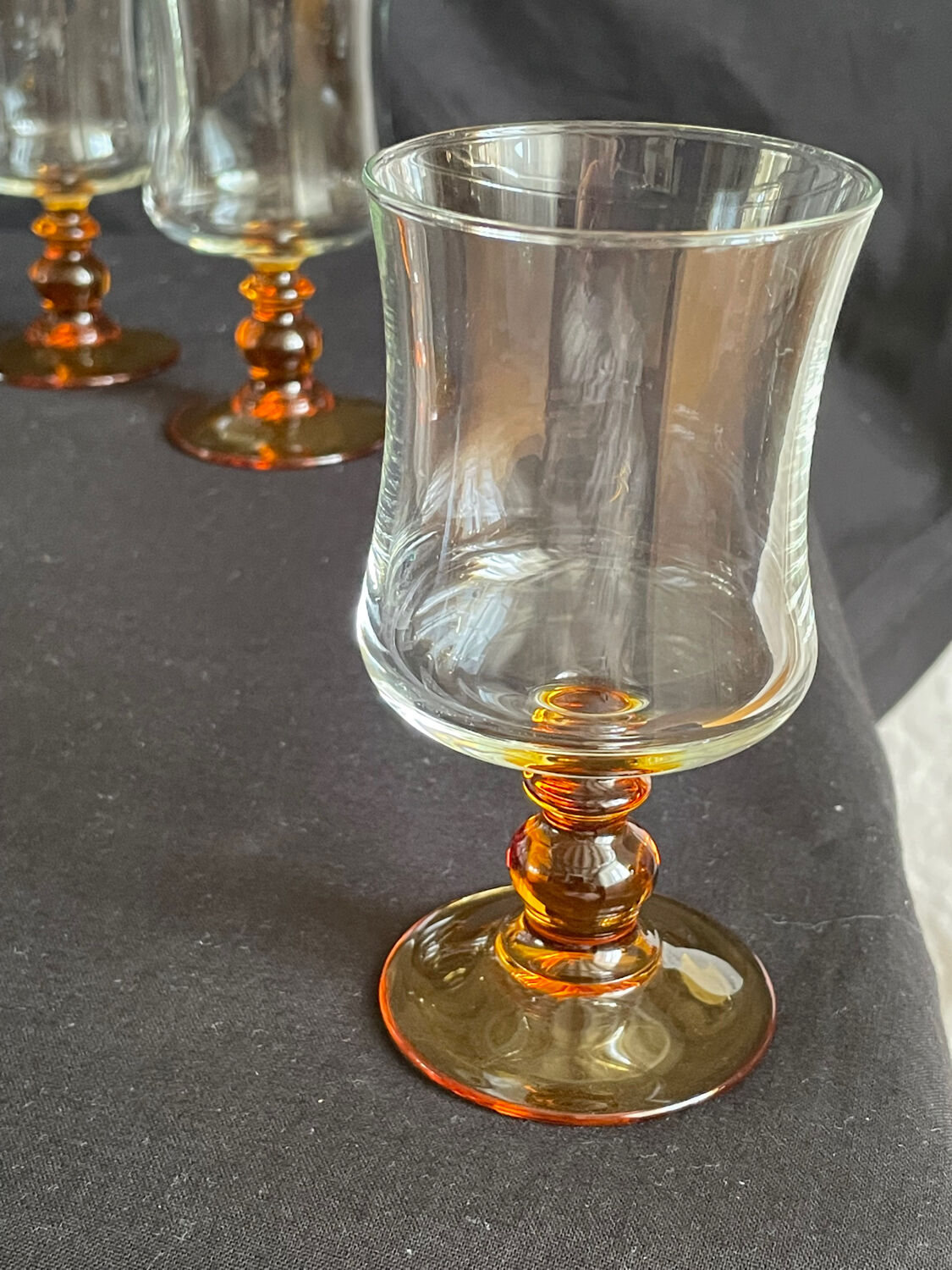 Set of 6 vintage Luminarc wine glasses