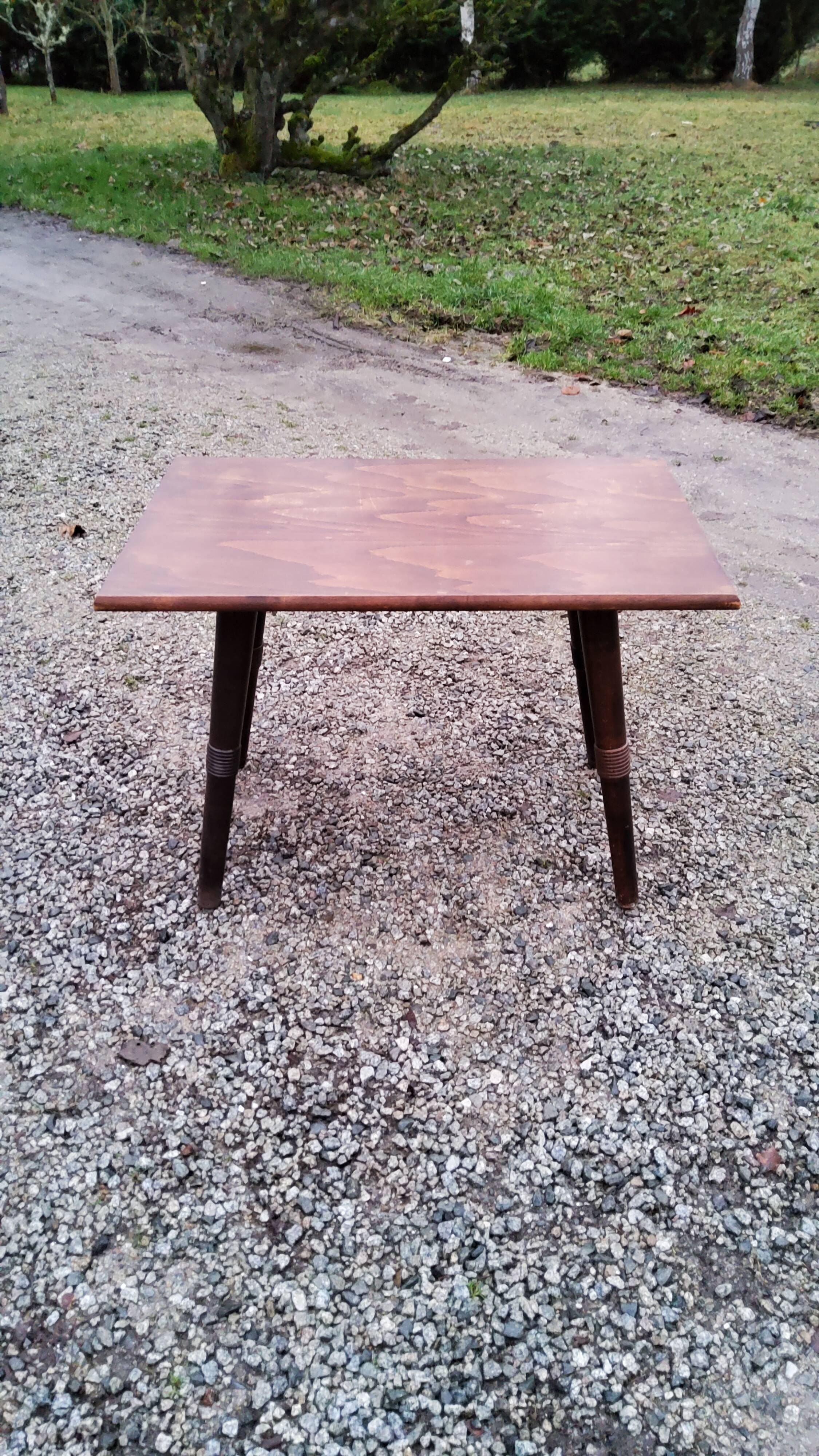 Coffee table of the 60s brutalist compass feet stamped M.G