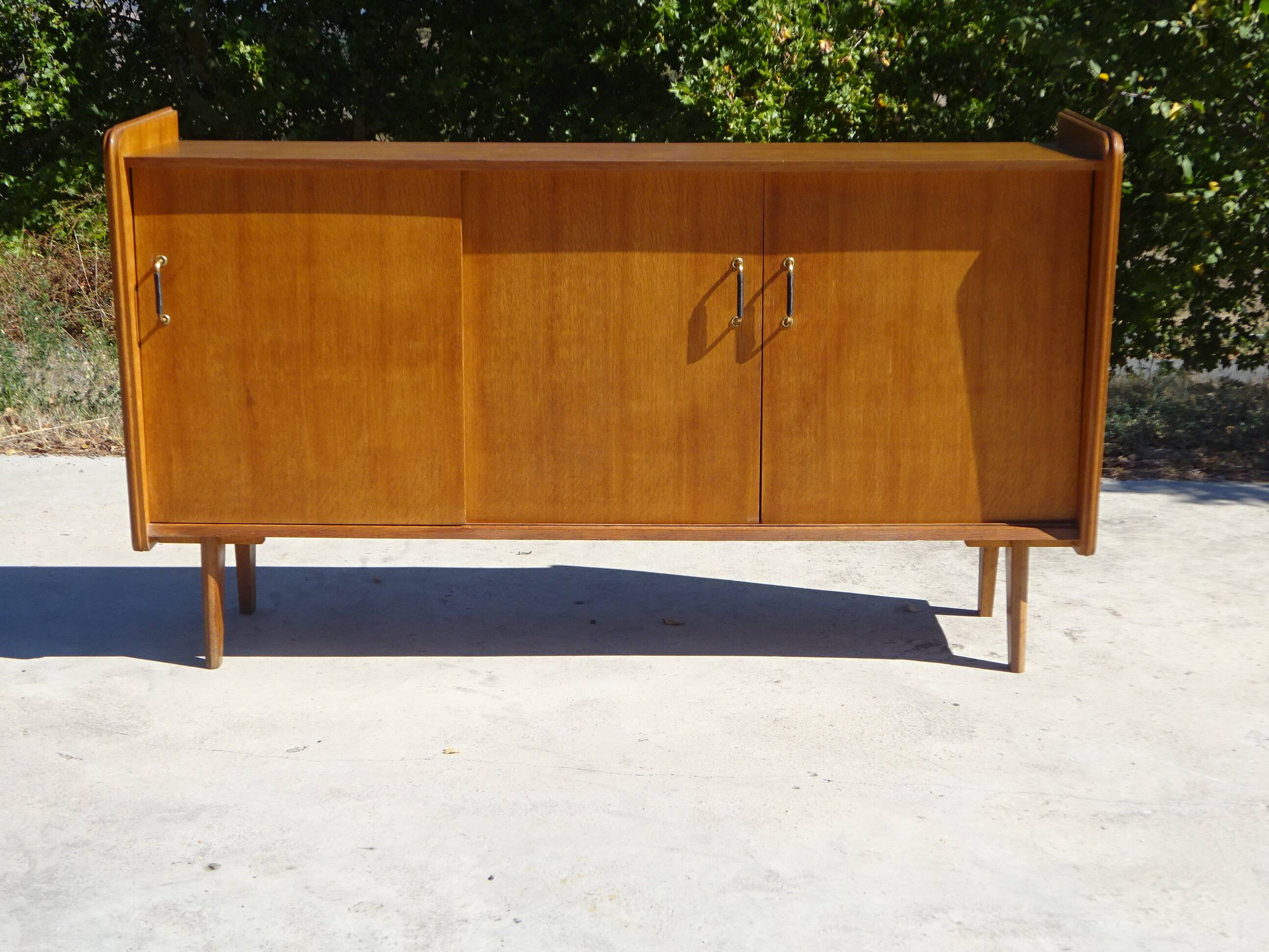 Enfilade vintage aux pieds compas par SAM