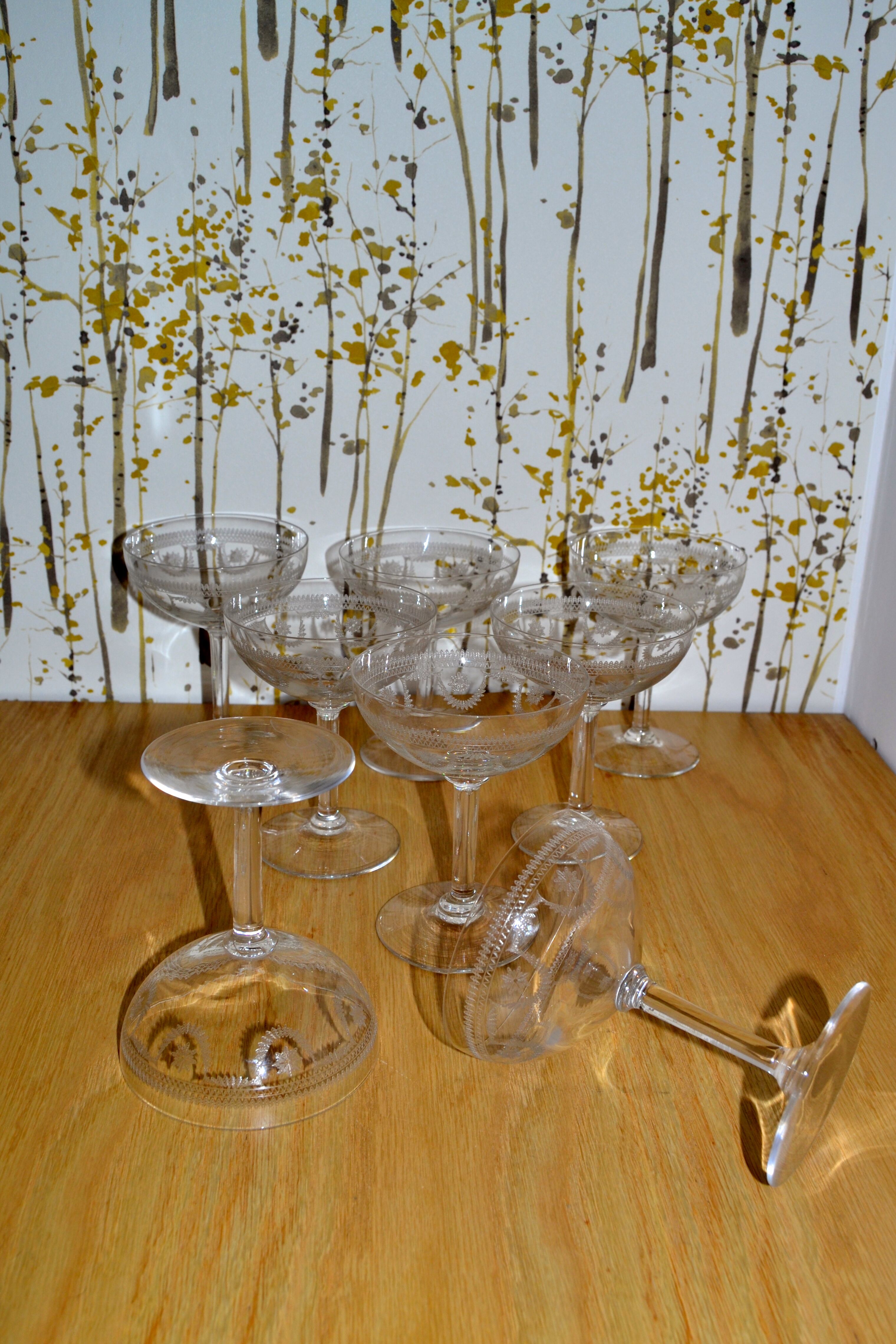 Suite de 8 Coupes à Champagnes en Cristal