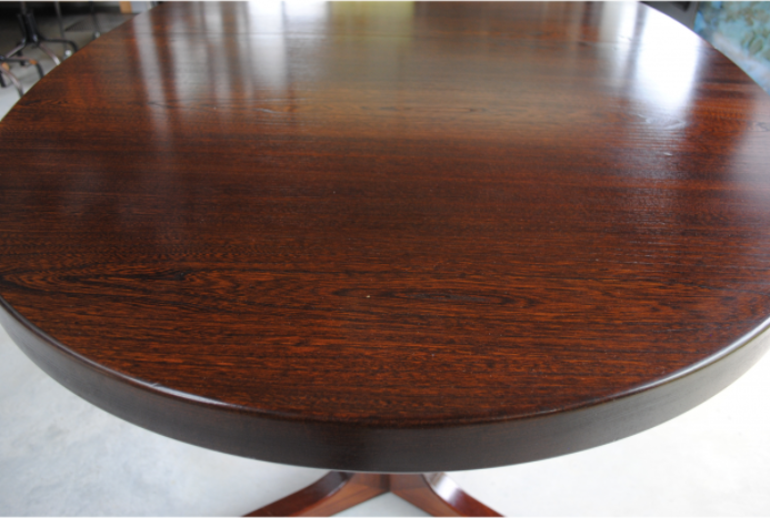 Table ovale Baumann