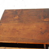Table desserte à tiroirs meuble de montagne esprit chasse fin 19éme siècle.