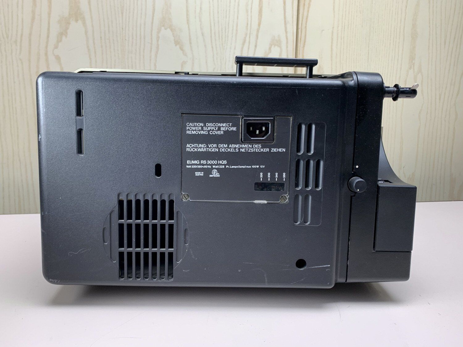 Super 8 projector "EUMIG RS 3000"