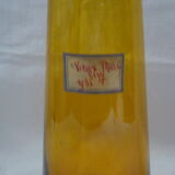 Bouteille ancienne conique en verre soufflé
