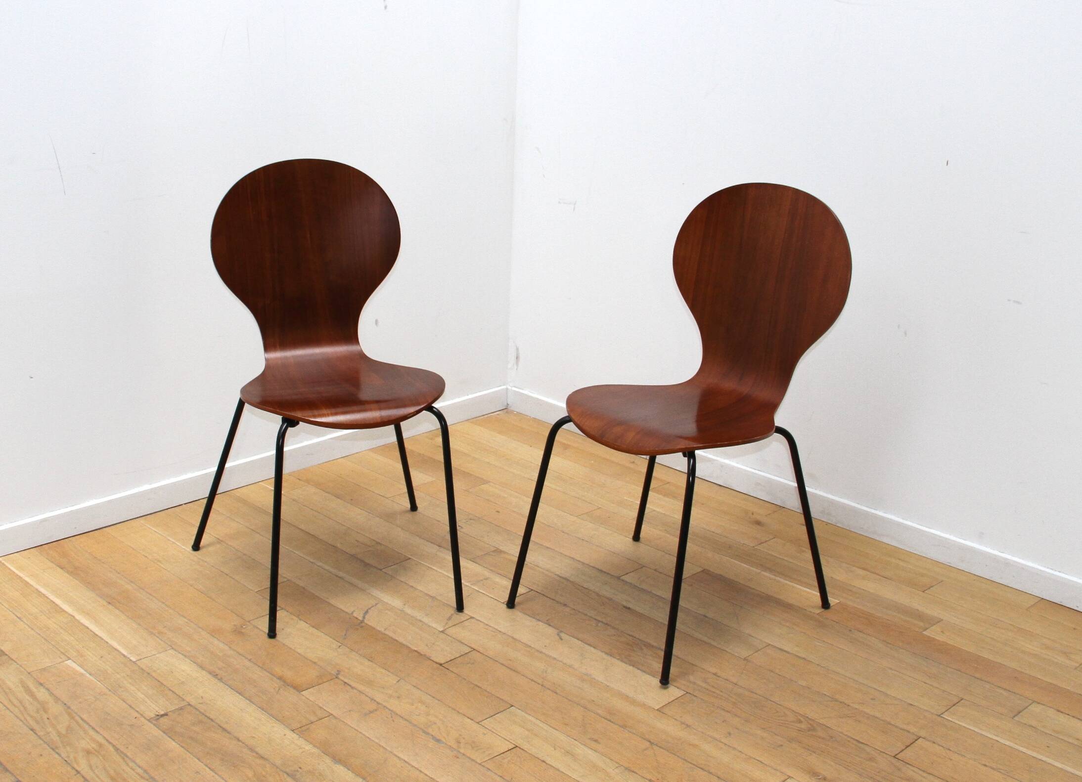 Paire de chaises de salle à manger