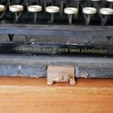 Typewriter remington portable model 5t