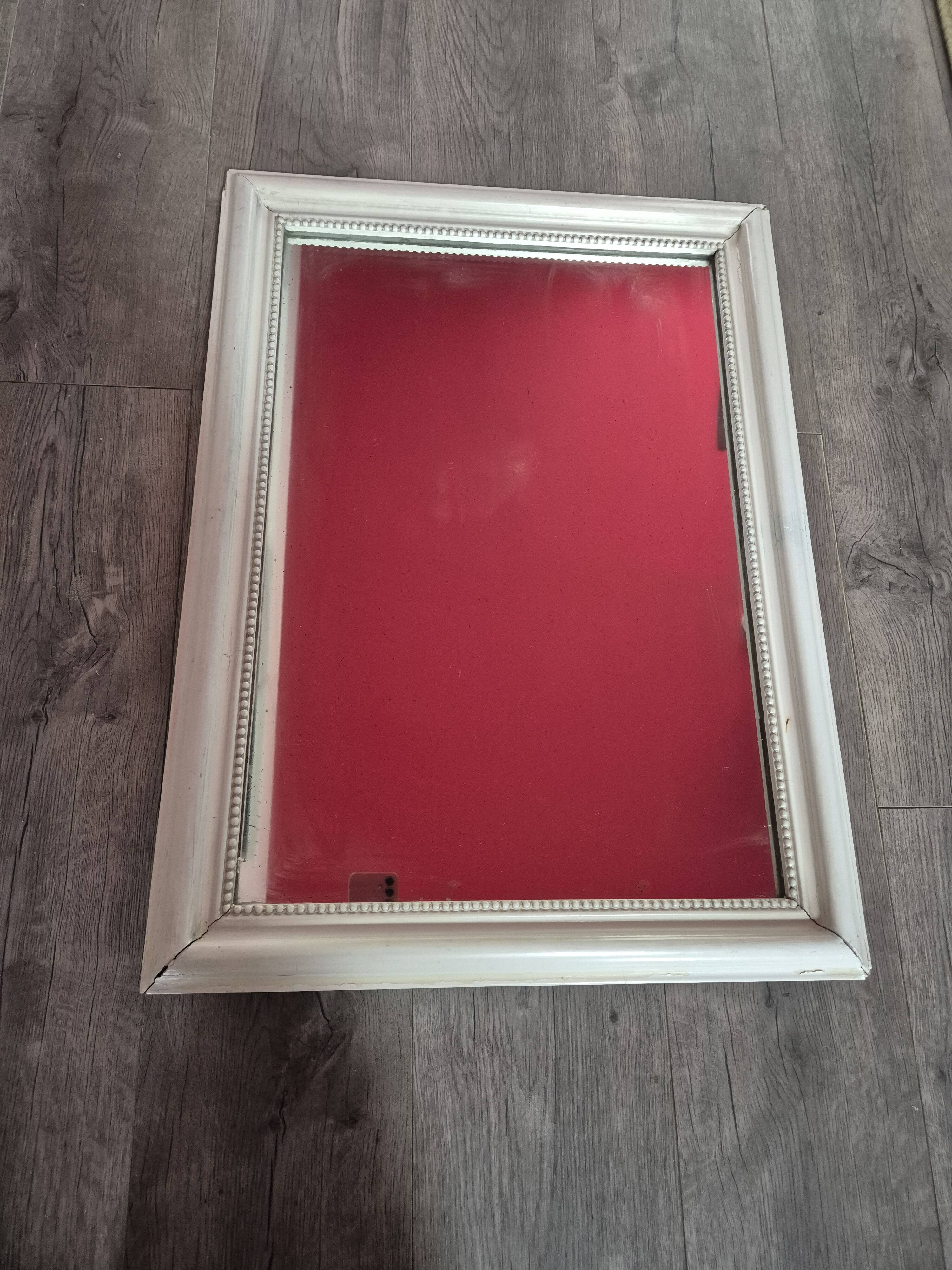 Vintage rectangular mirror in white wood 70 x 51cm