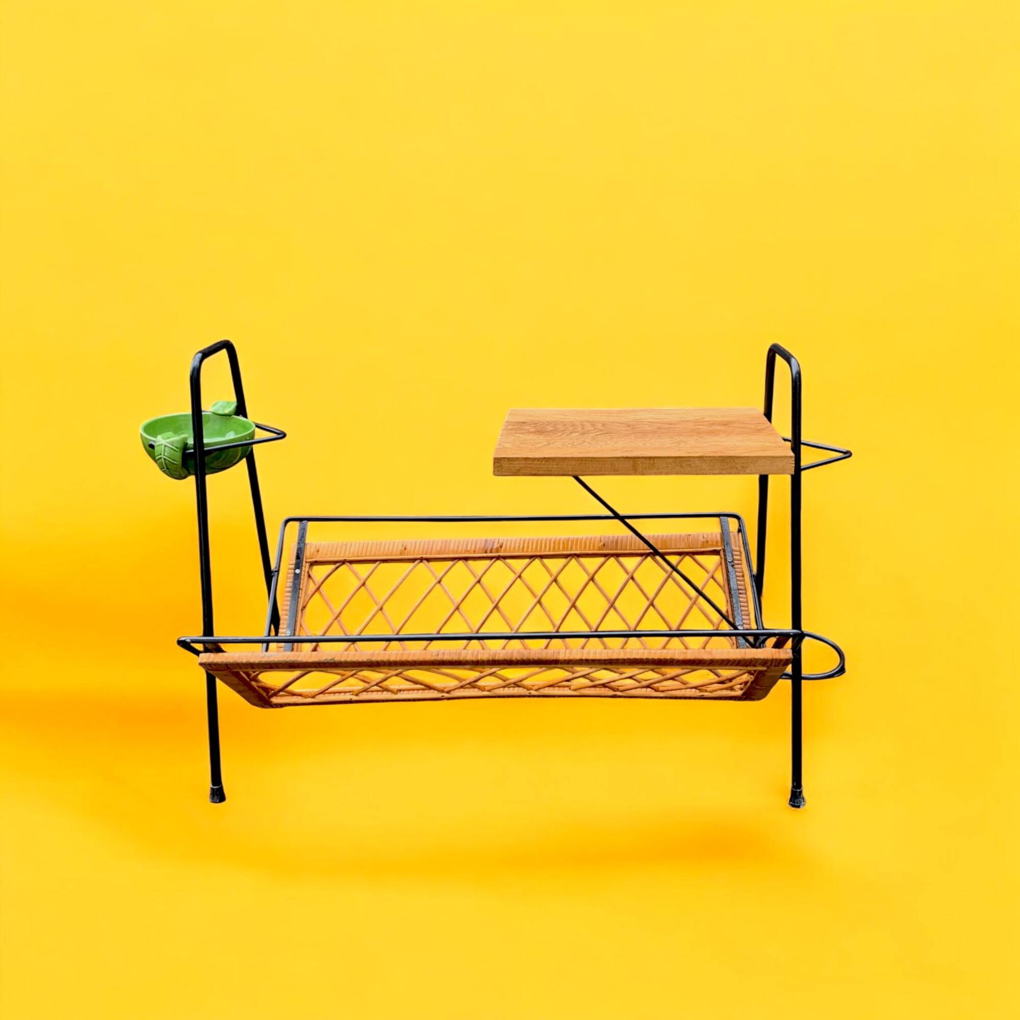 Vintage magazine rack in black metal, wood and rattan with ceramic ashtray