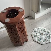 Petite table d’ appoint