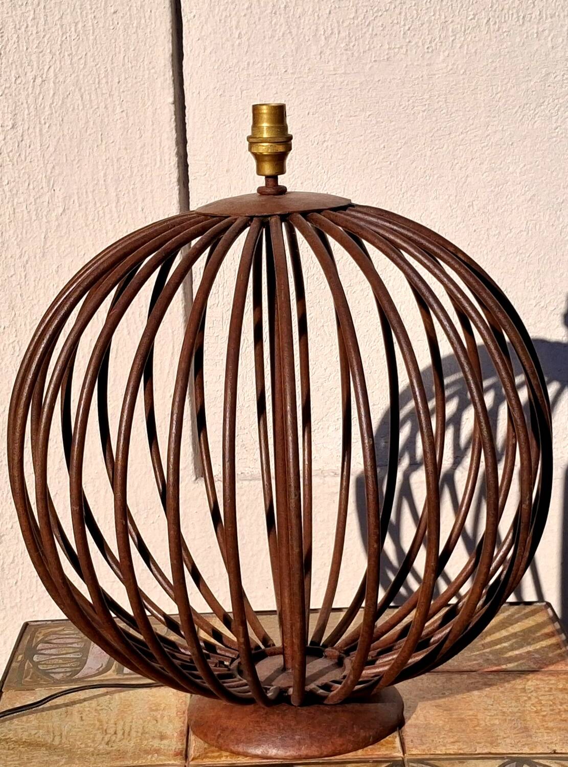 Wrought iron ball table lamp, brutalist art design