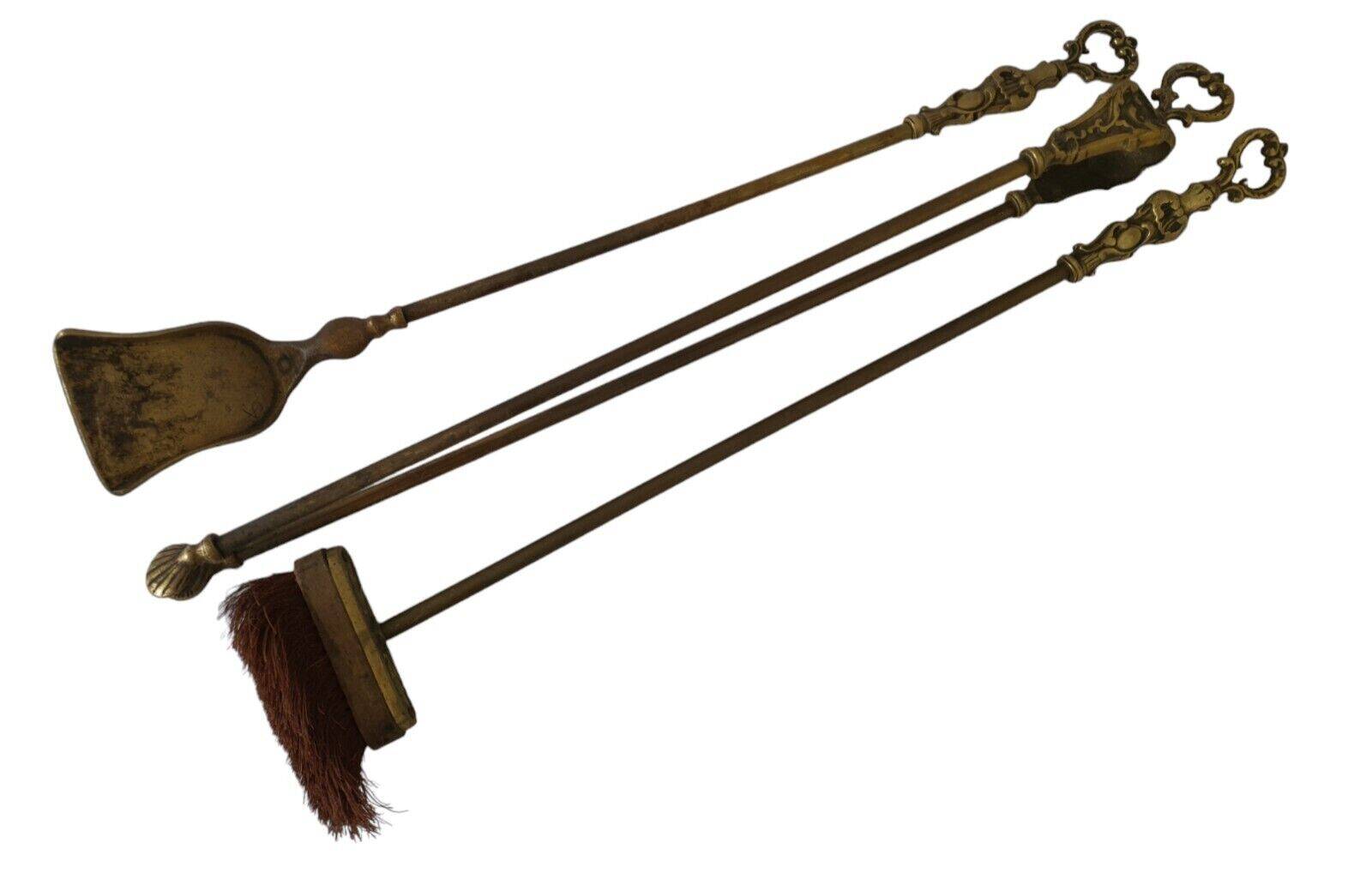 bronze fireplace servant AC 3 accessories pliers, shovel and broom