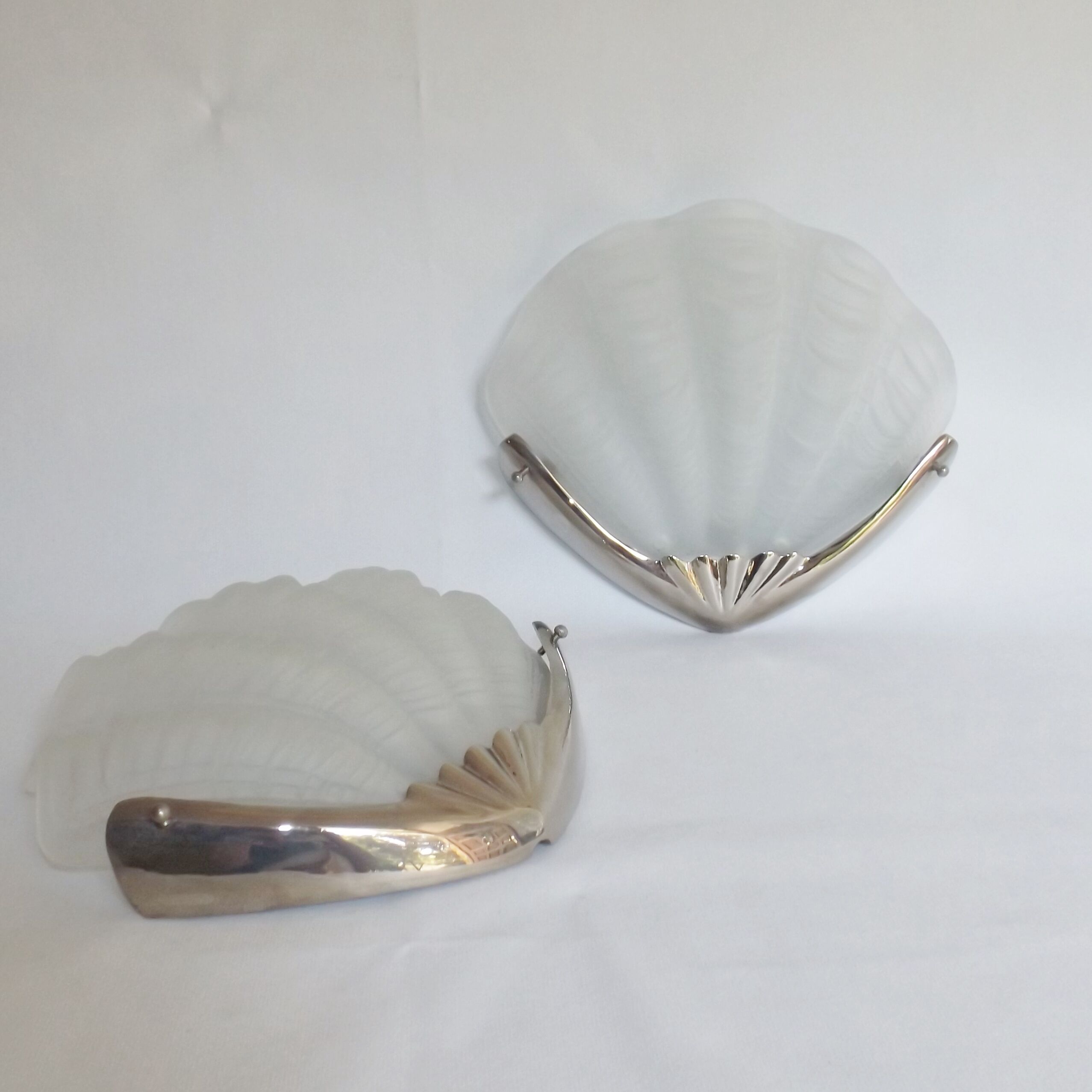 Art deco-style shell wall lamps