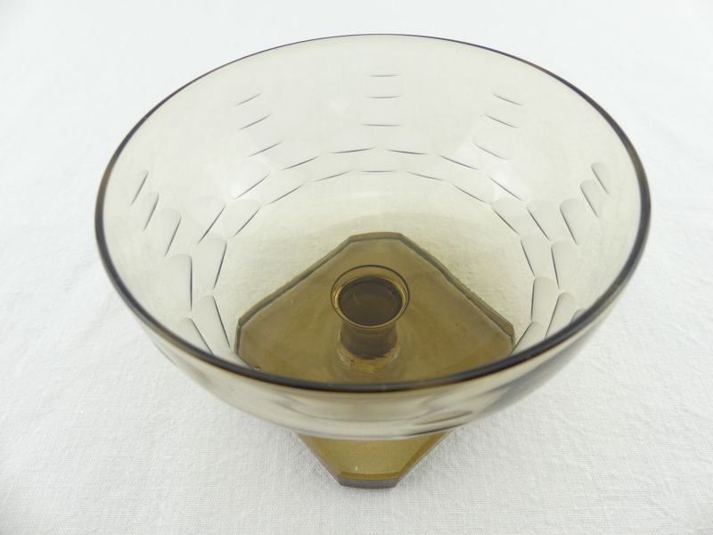 11 Art Deco smoked glass champagne glasses