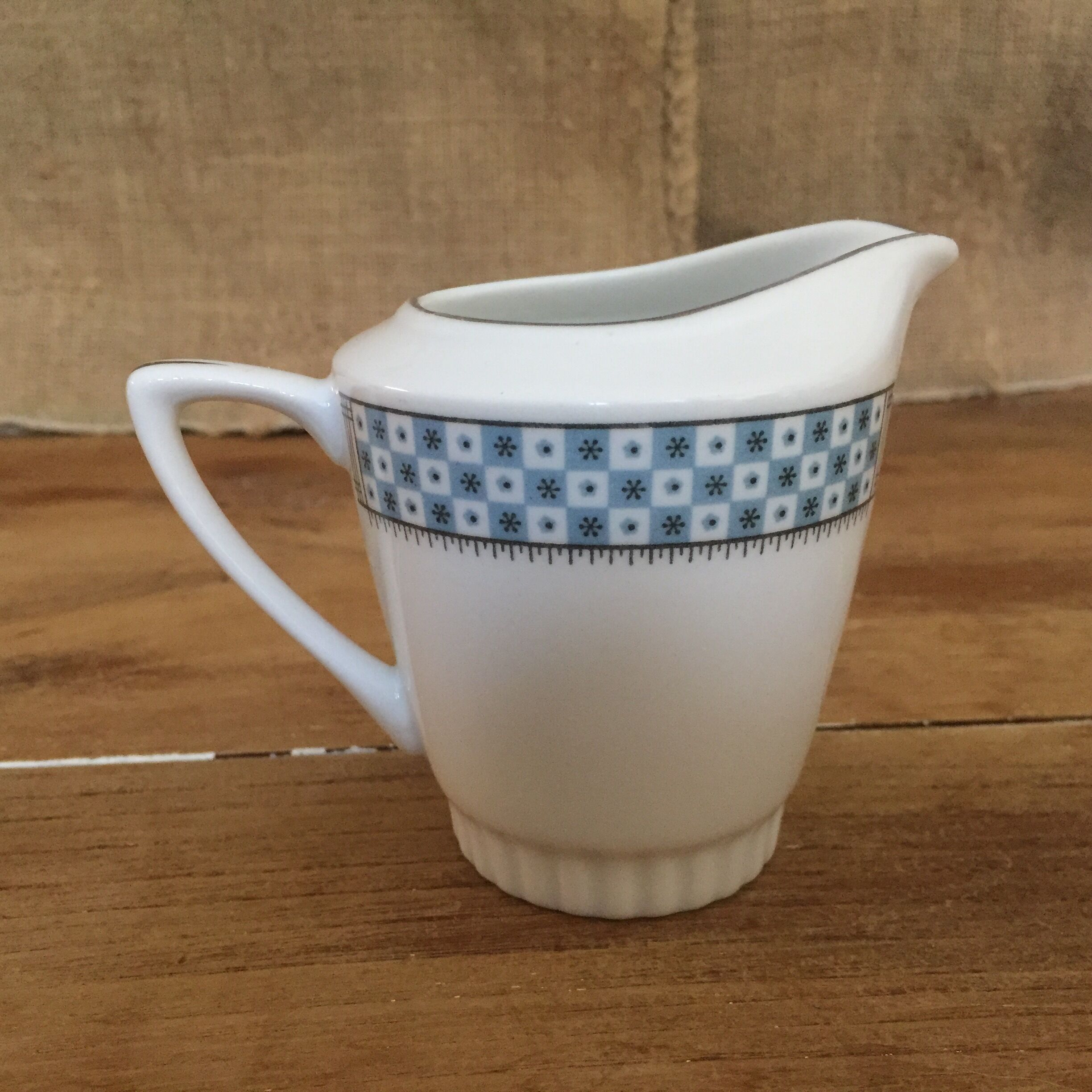 Coffee service China, 18 pieces