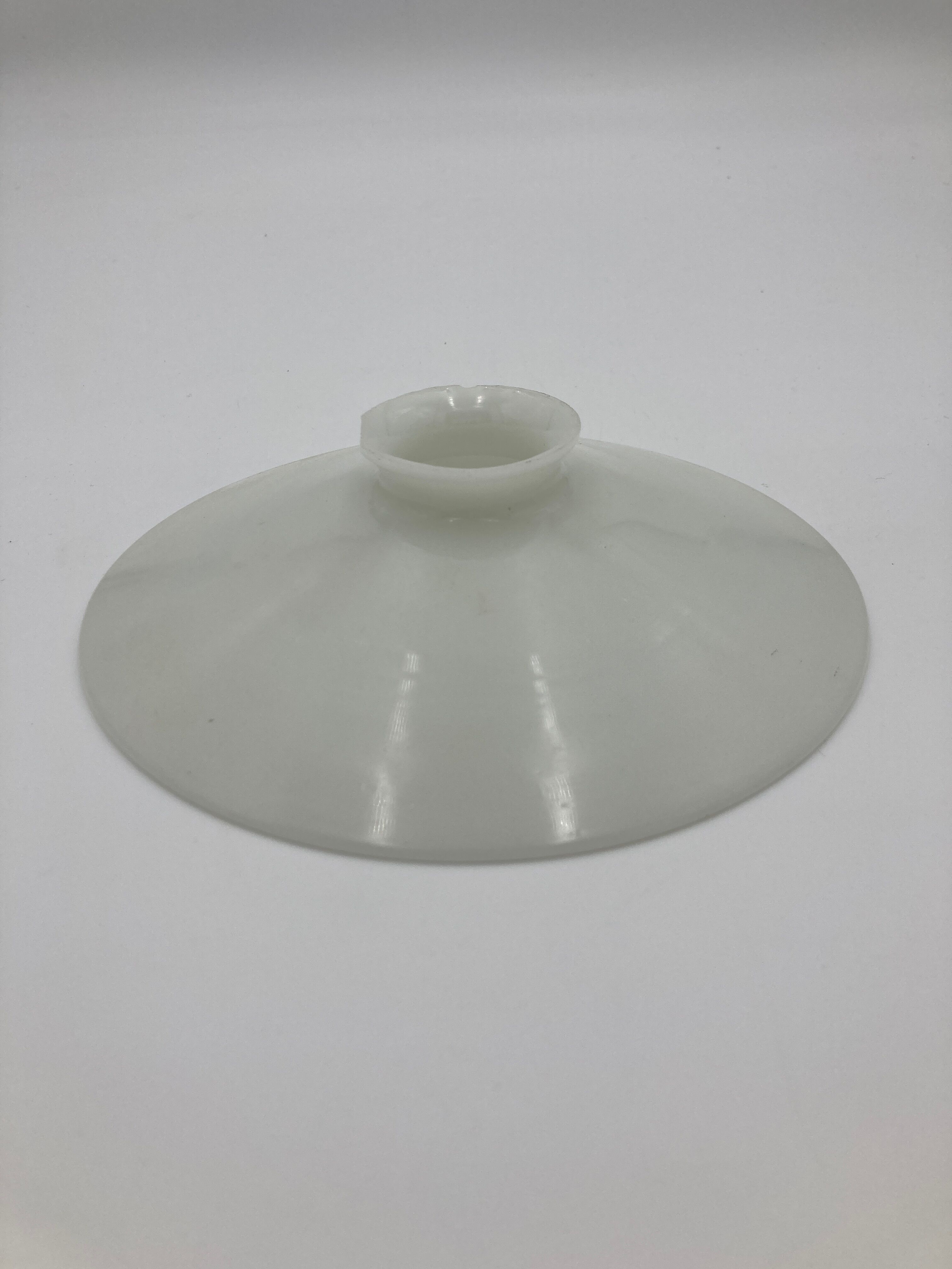 Small white opaline 20 cm