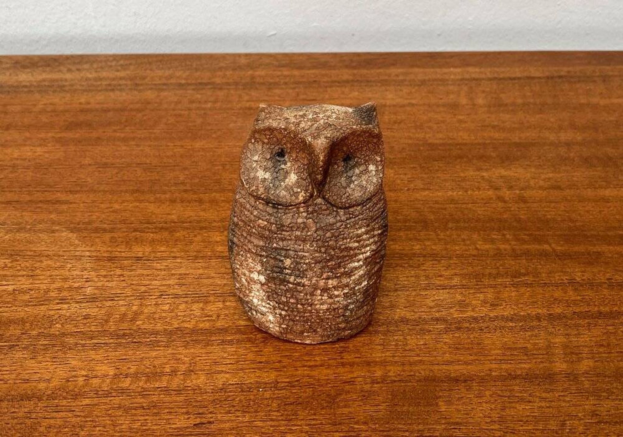 Owl sculpture in Italian pottery from the mid-century by Aldo Londi for Bitossi, 1960s.