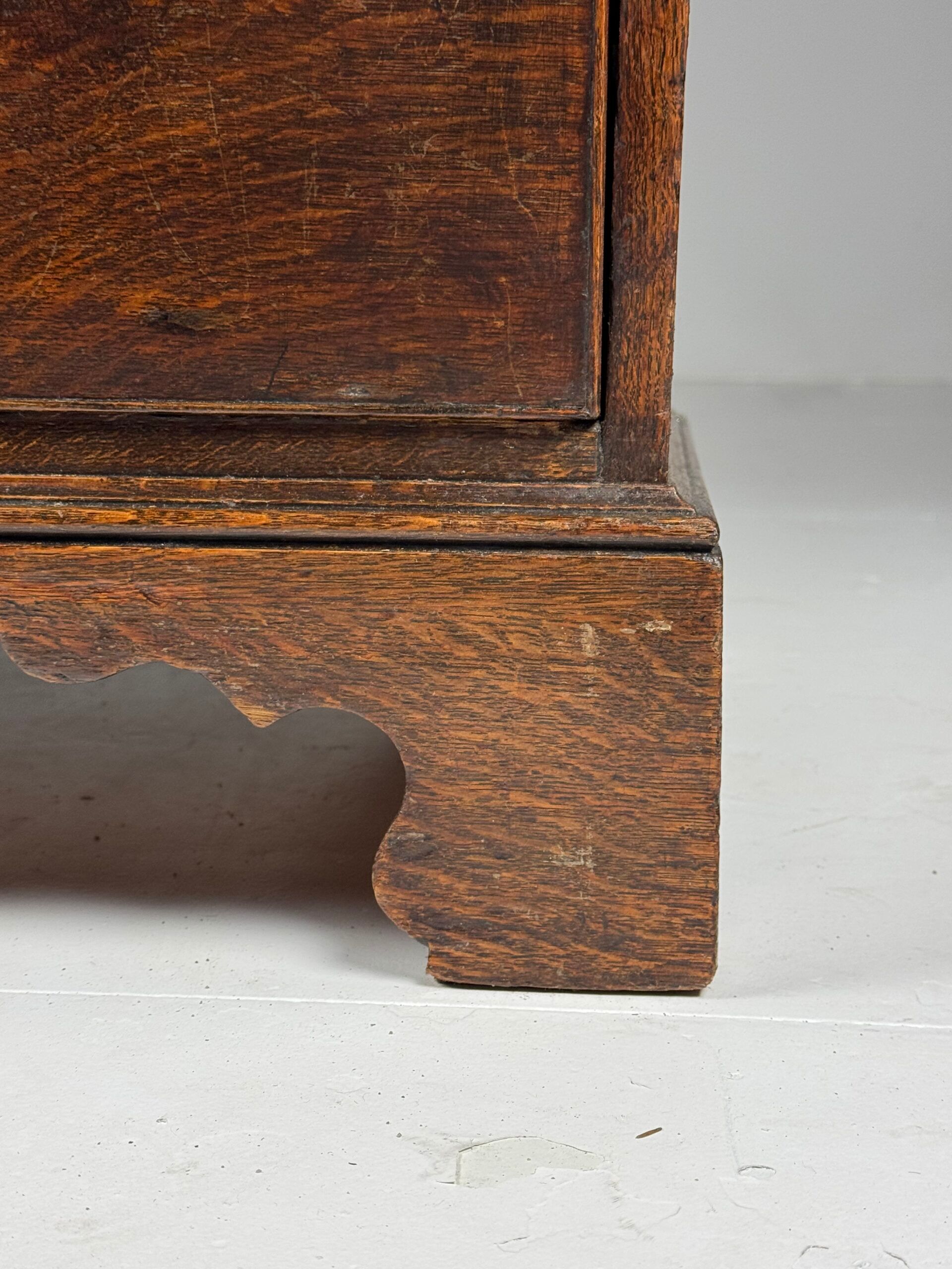 Commode anglaise antique 1780