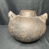 Ethnic art terracotta pot Coclé Panama early 20th century