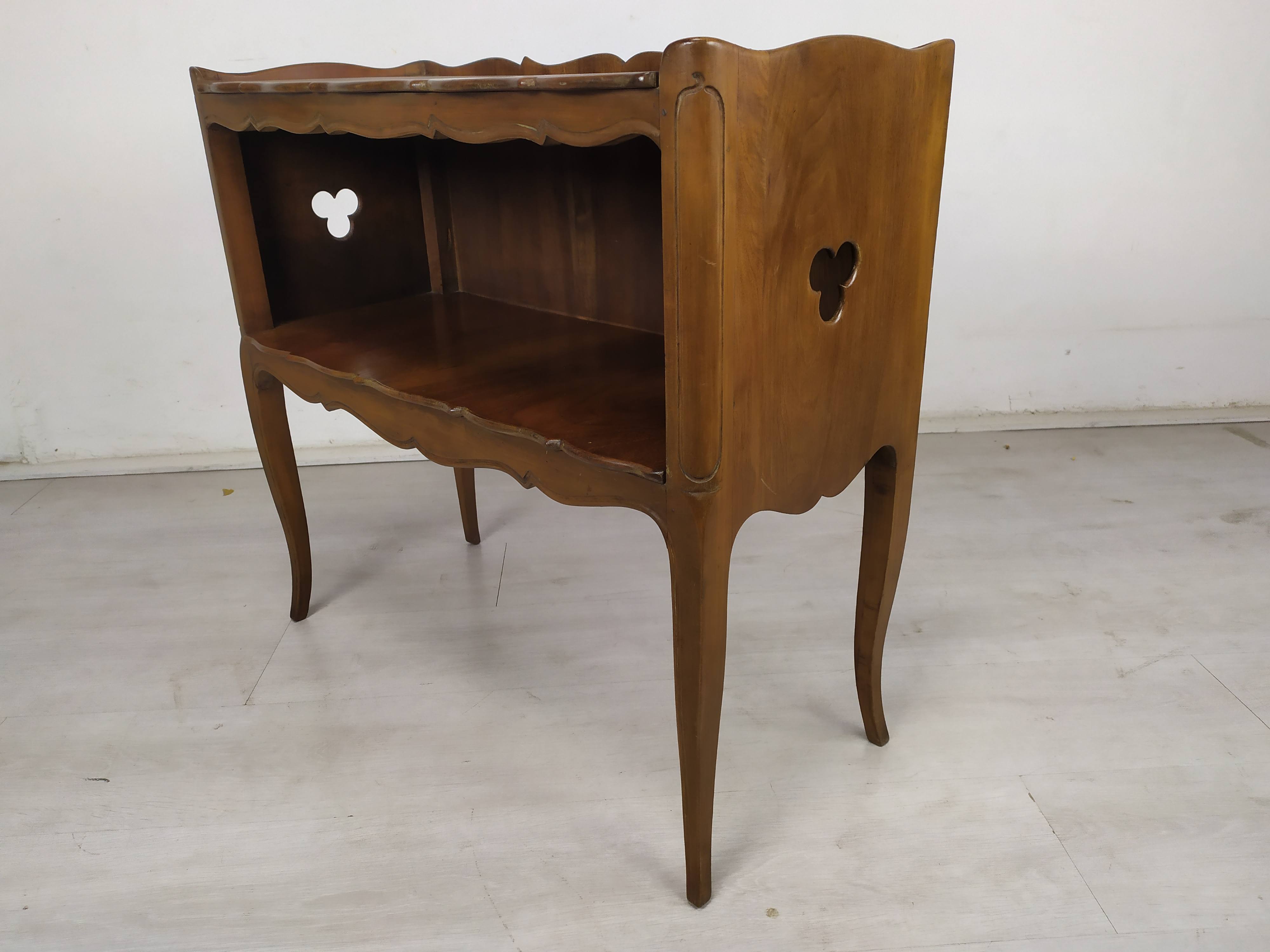 Bibus style Louis XV