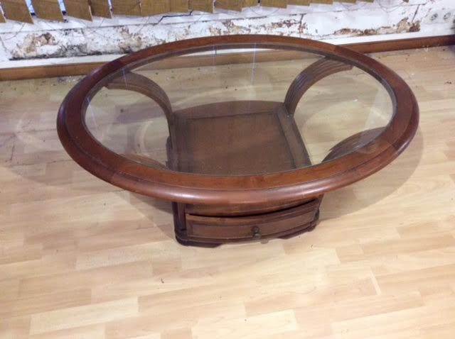 Coffee table in cherry and glass