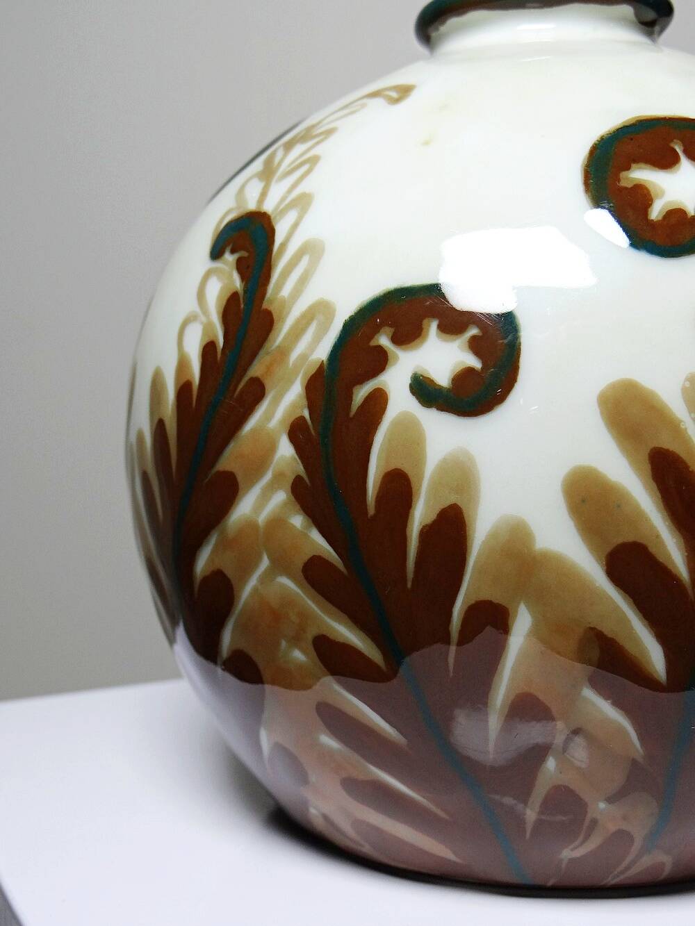 Small porcelain ball vase Tharaud Limoges circa 1920-1940